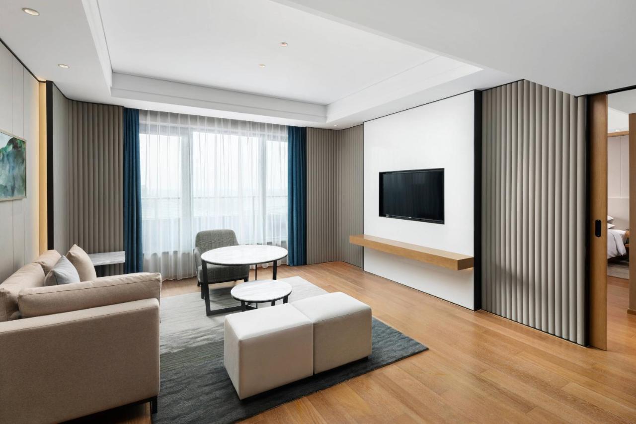 Courtyard By Marriott Hangzhou West Exterior foto